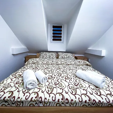 Kiko Apartment *
