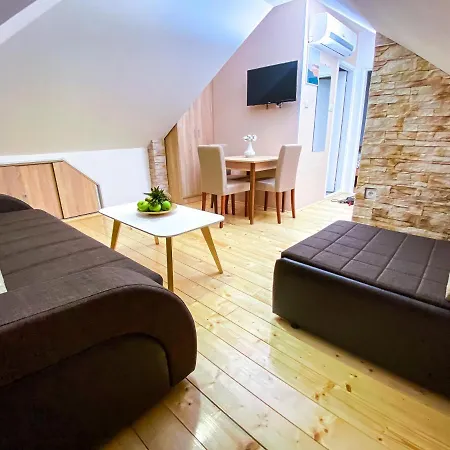 Kiko زرنيانين